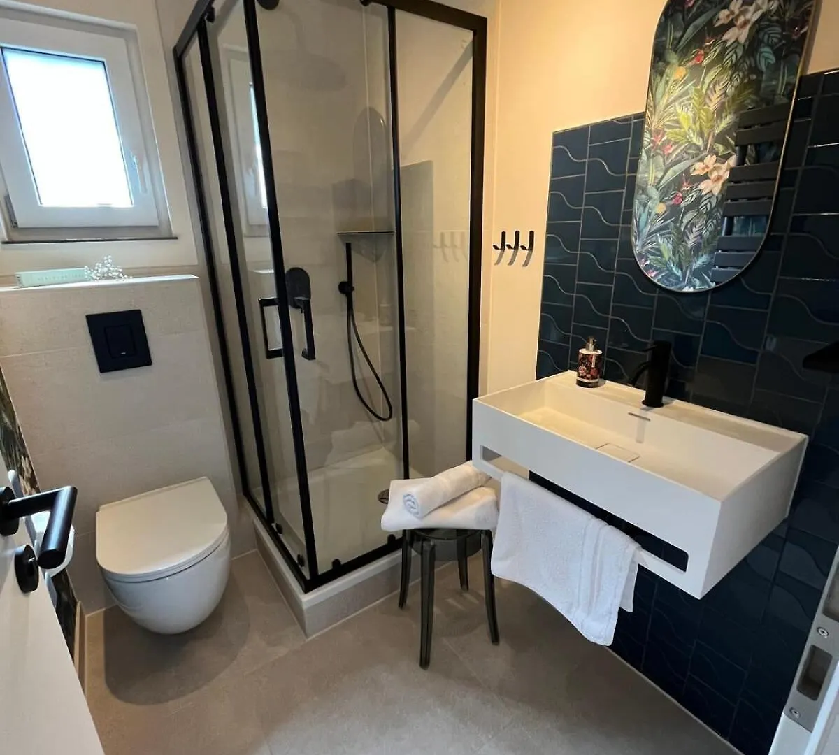 New, Modern & Cozy Apartment - Near Airport Ber #Links Berlin