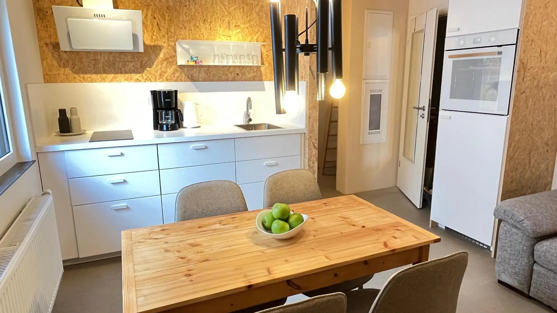New, Modern & Cozy Apartment - Near Airport Ber #Links location